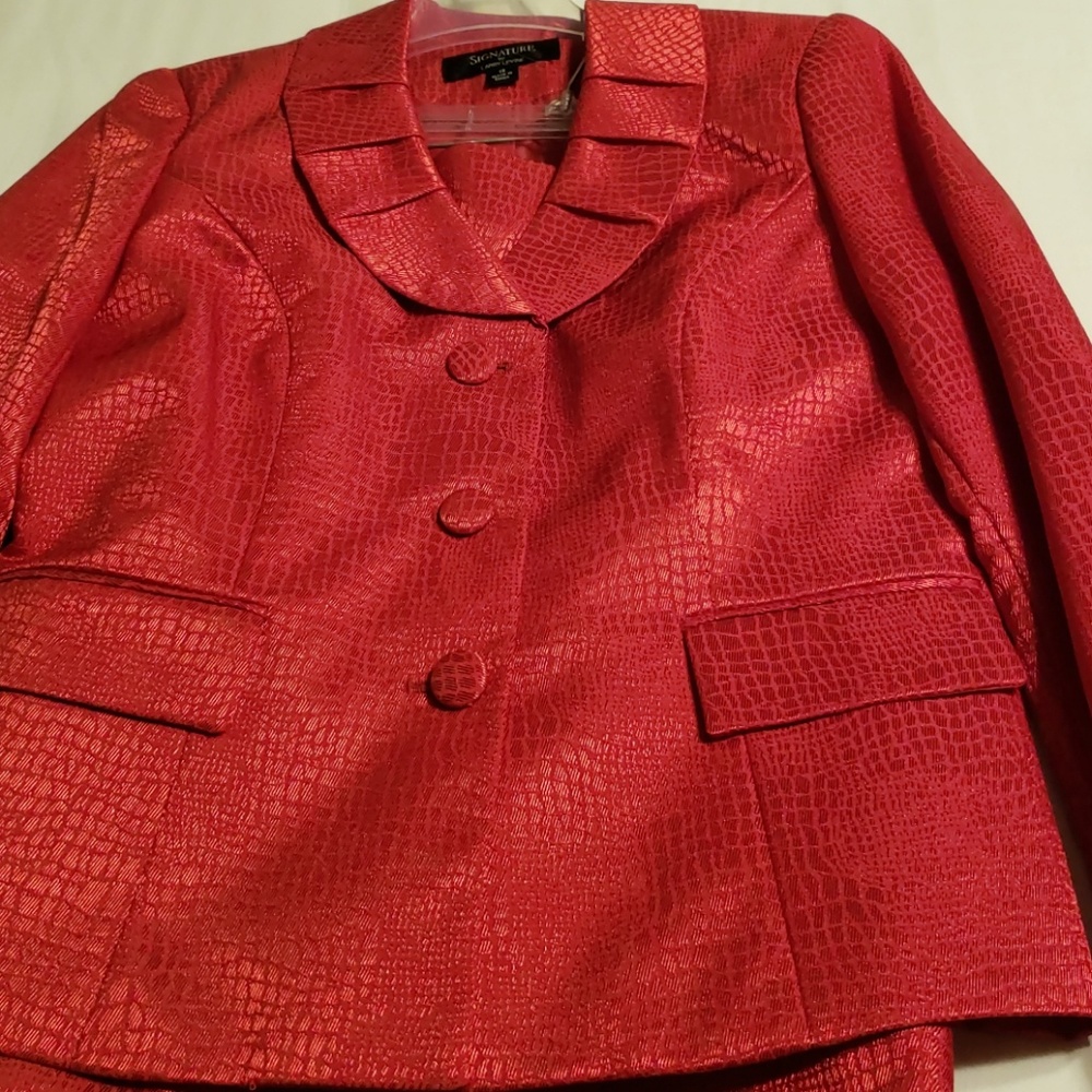 Women's suit